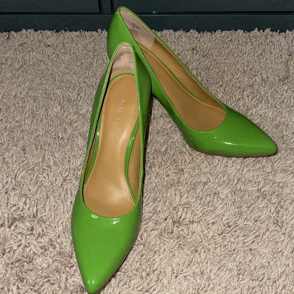 NWOT Ninewest Pumps